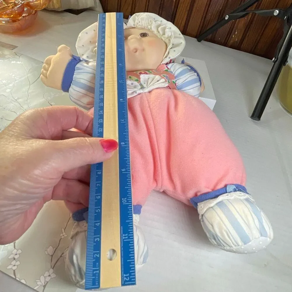 Vintage Cabbage Patch Kids 1995 stuffed rattle doll.